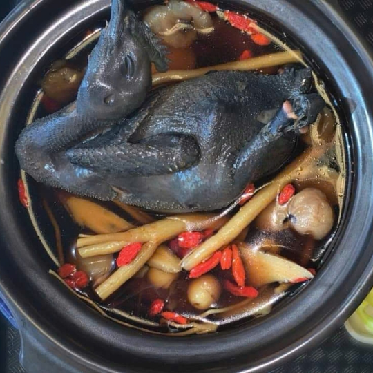 Gà ác tiềm thuốc bắc